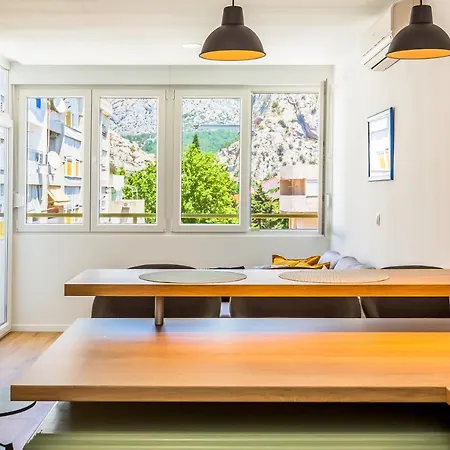 Diamond Apartment